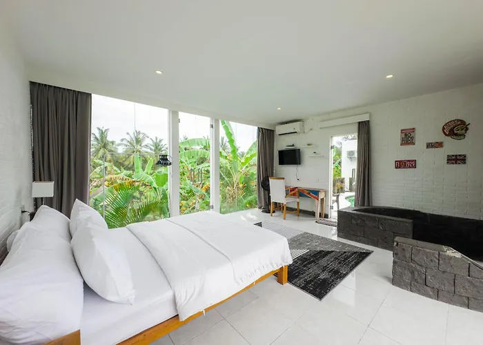 White Cubes Villa *